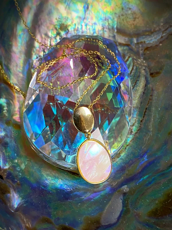 moonstone pendant necklace for women -Mother of Pearl Oval Necklace